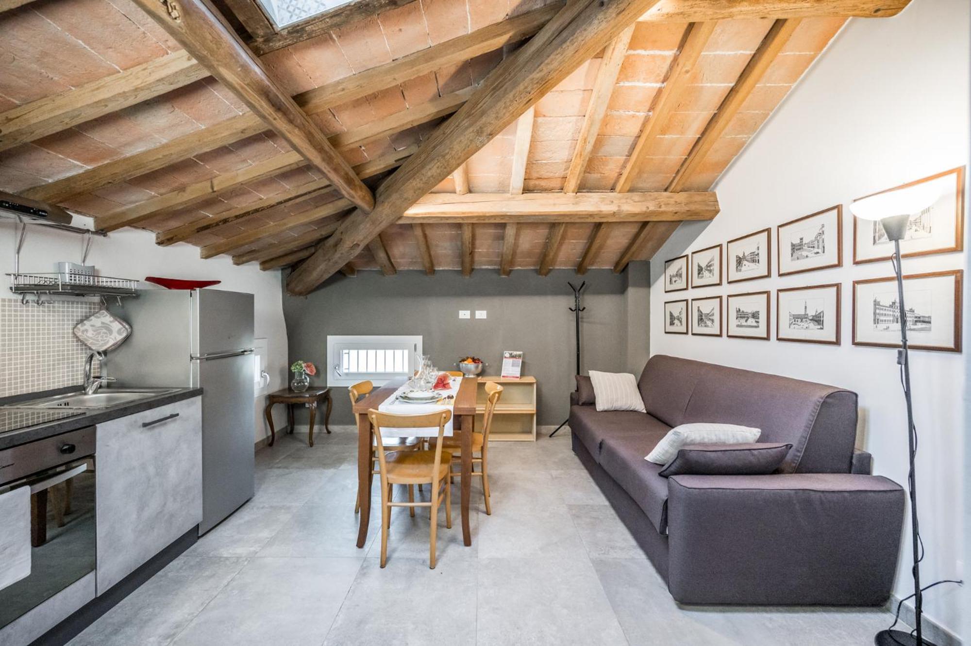 La Casa Di Valeria - *